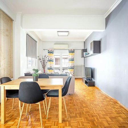 Apartment In The Middle Of Everything Афины Экстерьер фото