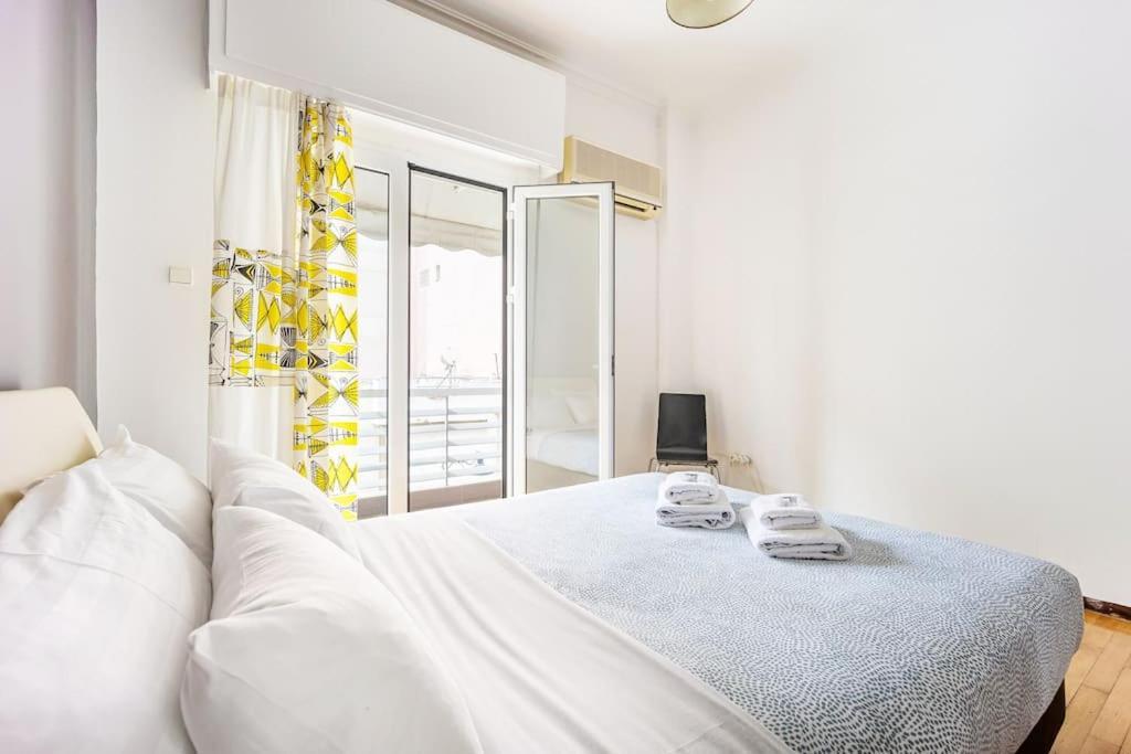 Apartment In The Middle Of Everything Афины Экстерьер фото
